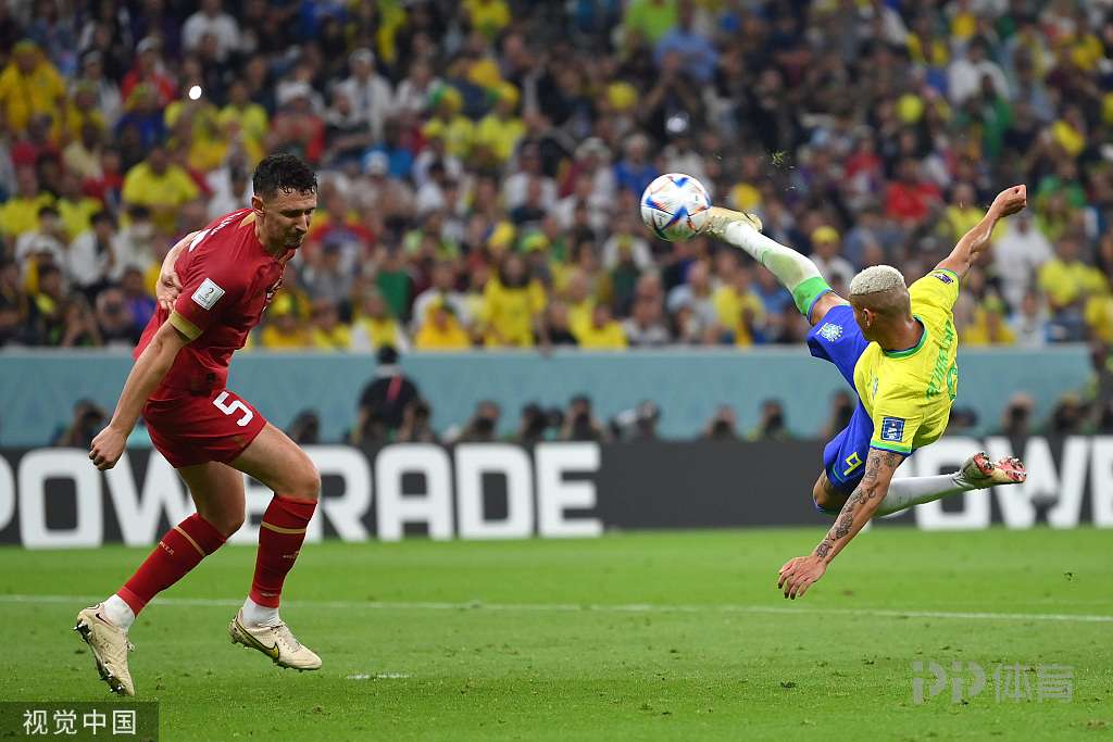 世界杯-巴西2-0塞尔维亚 理查利森侧勾破门+梅开二度