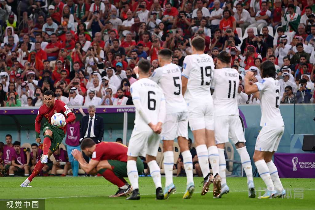 半场-葡萄牙0-0乌拉圭 C罗造杀机本坦库尔一条龙射门被扑