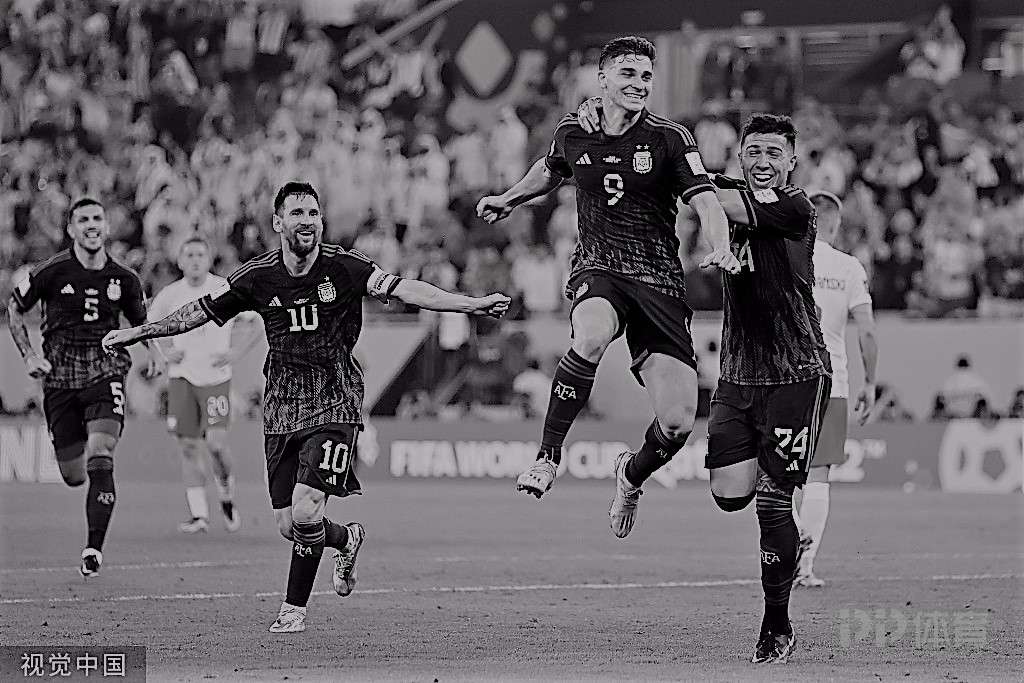 世界杯-阿根廷2-0波兰小组第一出线 麦卡利斯特破门梅西失点
