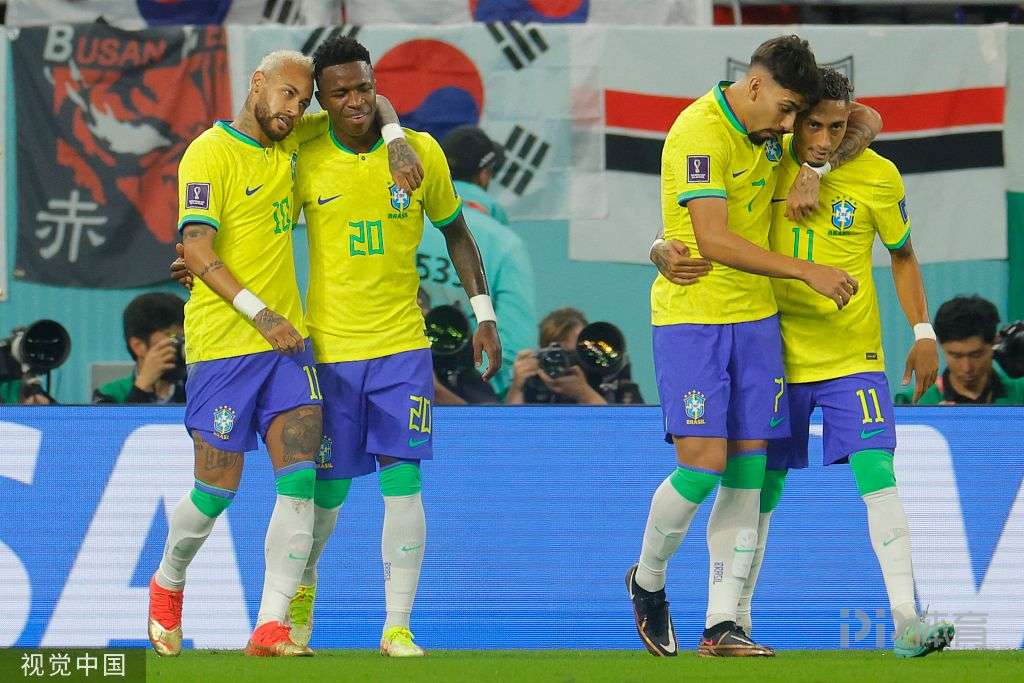 世界杯-巴西2-0塞尔维亚 理查利森侧勾破门+梅开二度